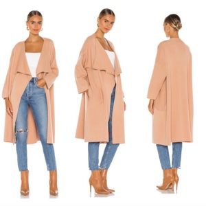 AMAZING SNDYS pale/light Blush Duster!